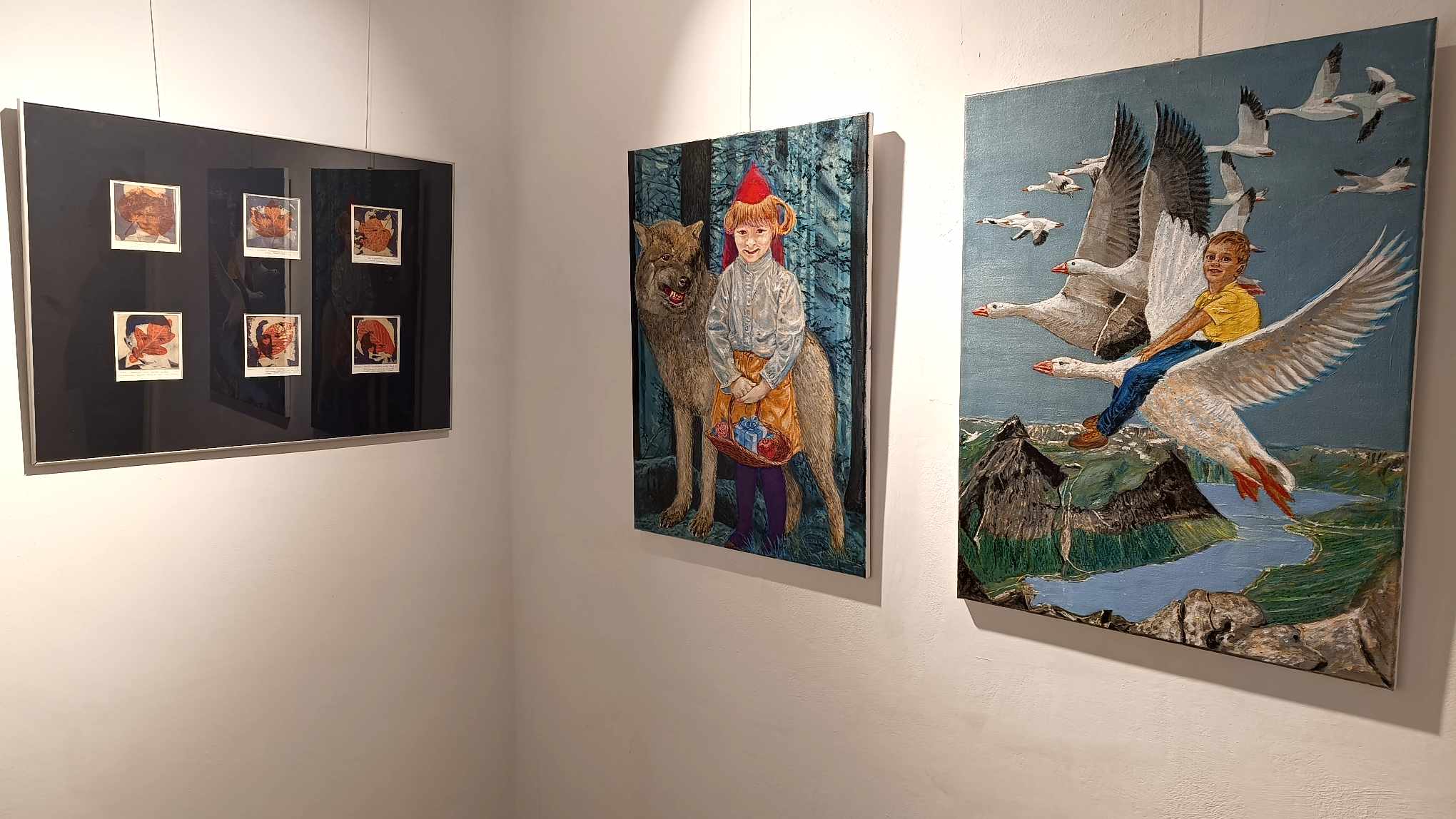 Zdjęcie przedstawiające 3 prace artystów